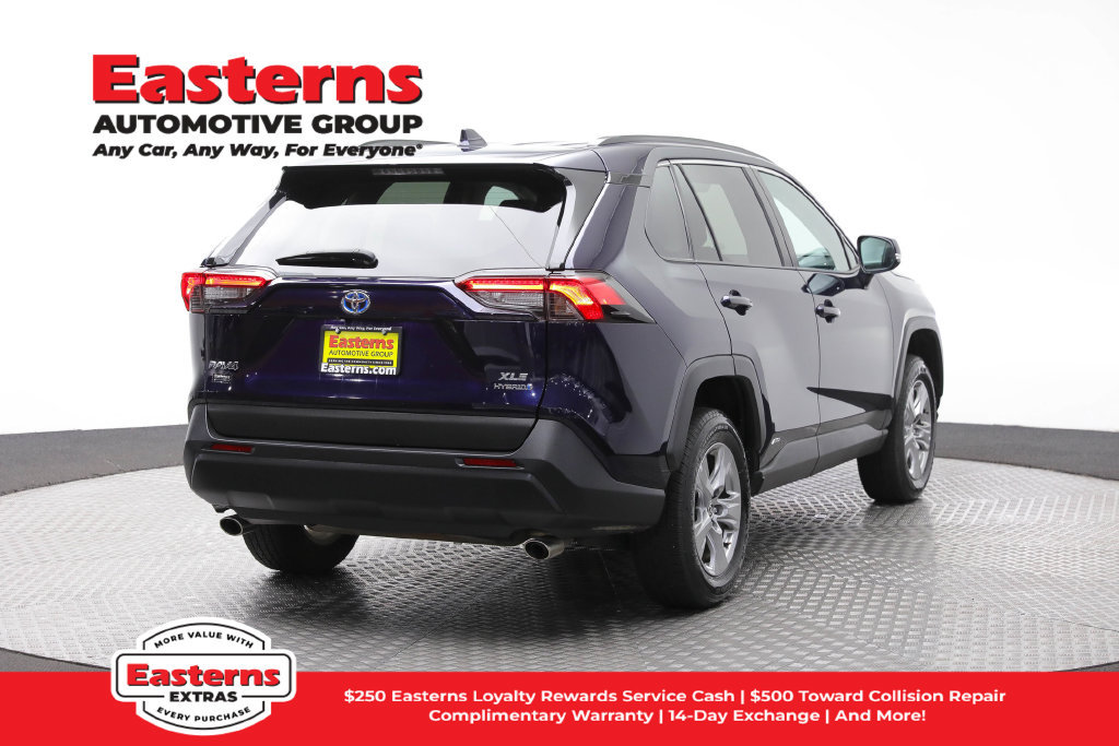 Used 2024 Toyota RAV4 XLE AWD/4WD image 6
