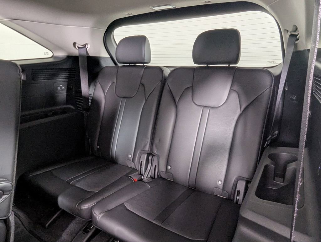 Used 2025 Kia Sorento EX w/ Panoramic Sunroof Package image 28