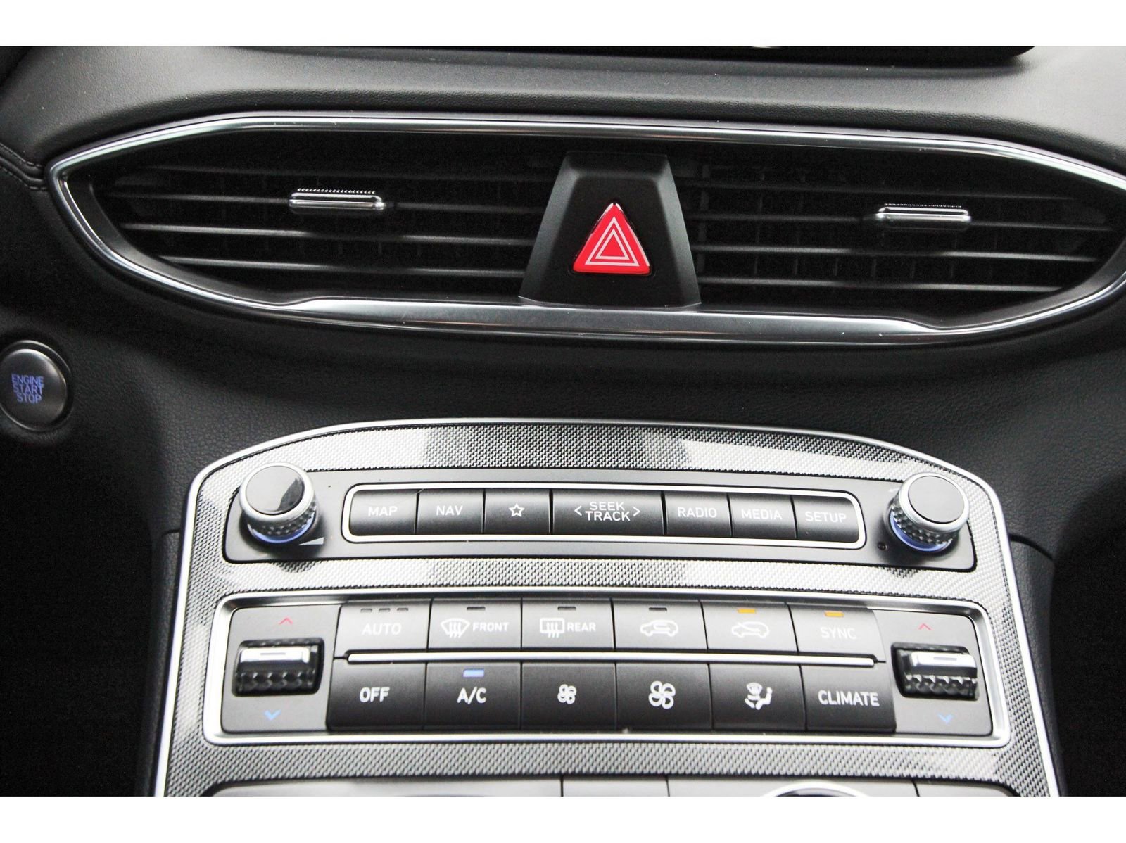 Used 2023 Hyundai Santa Fe SEL image 27