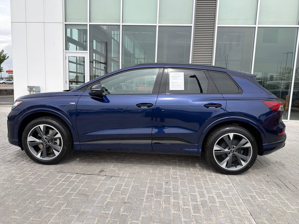 Used 2024 Audi Q4 e-tron Premium Plus w/ Premium Plus video 2