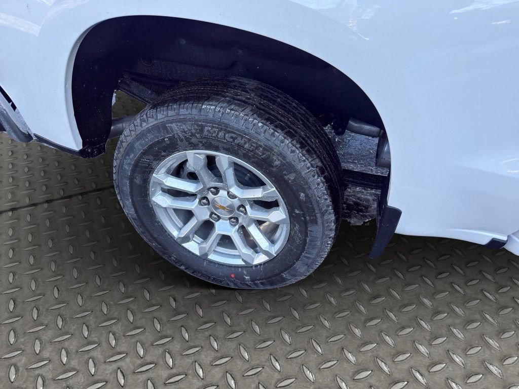 New 2026 Chevrolet Silverado 1500 LT image 14