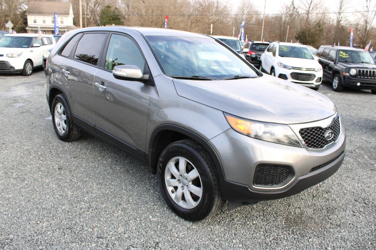 Used 2013 Kia Sorento LX image 4