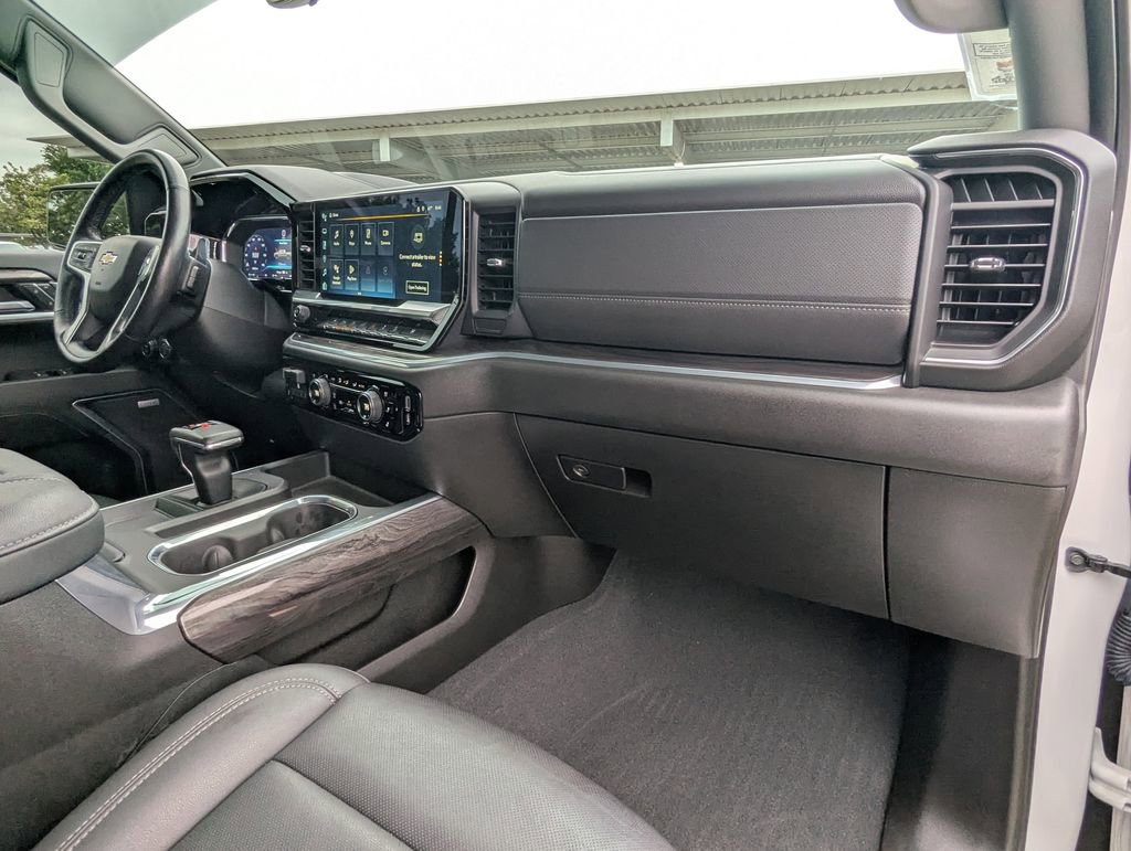Certified 2022 Chevrolet Silverado 1500 LTZ w/ LTZ Premium Package AWD/4WD image 26