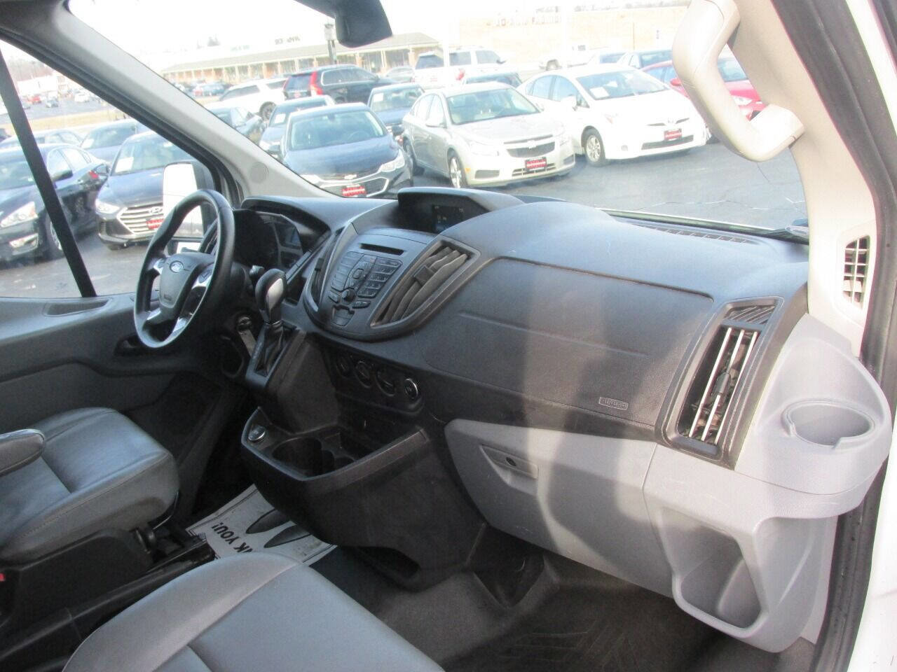 Used 2018 Ford Transit 250 148 Medium Roof image 18