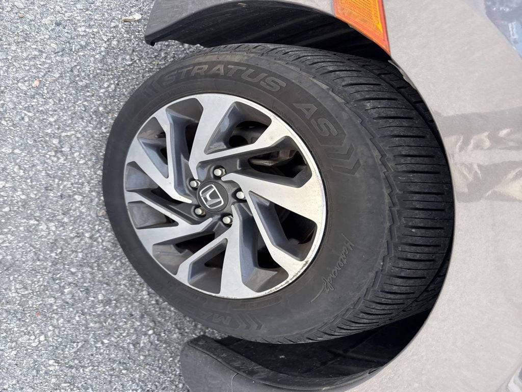 Used 2018 Honda Civic EX image 10