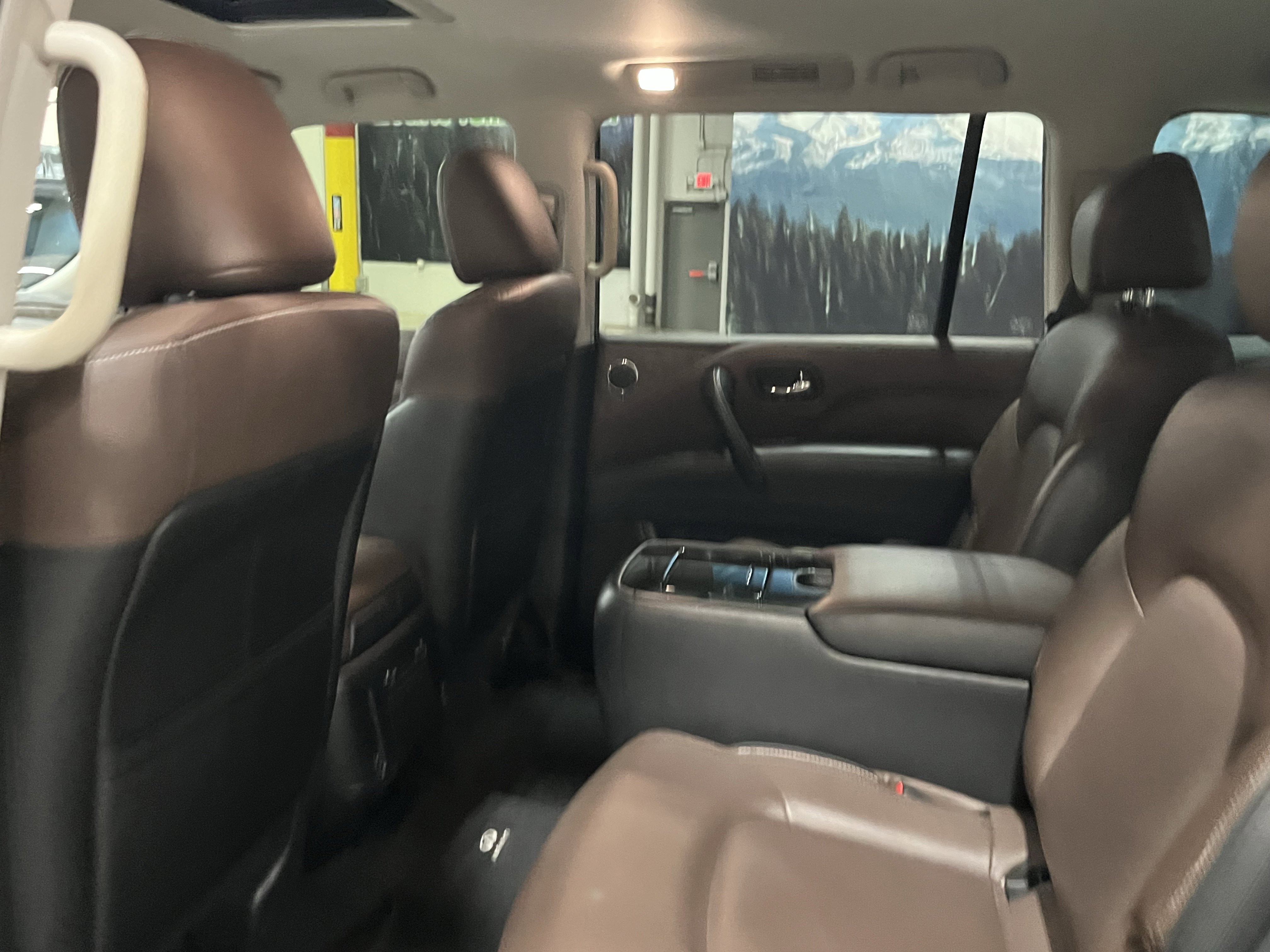Used 2022 INFINITI QX80 Premium Select w/ Cargo Package AWD/4WD image 13