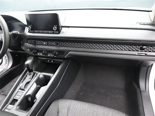 Used 2025 Honda Accord LX image 2