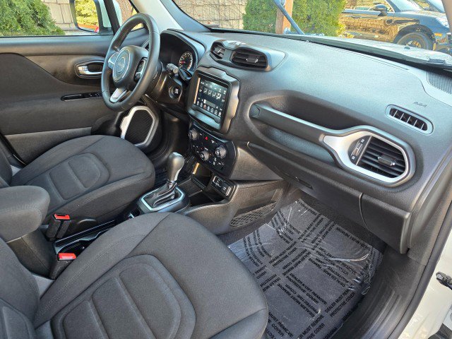 Used 2020 Jeep Renegade Latitude image 15