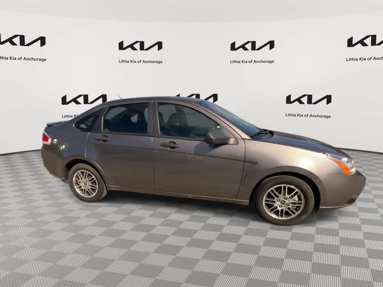 Used 2011 Ford Focus SE w/ 201A Rapid Spec Order Code FWD image 9