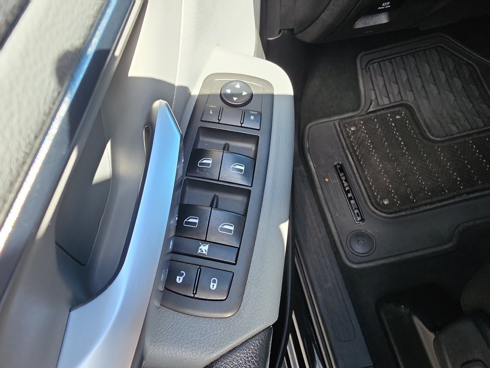 Used 2019 RAM 1500 Big Horn RWD image 15