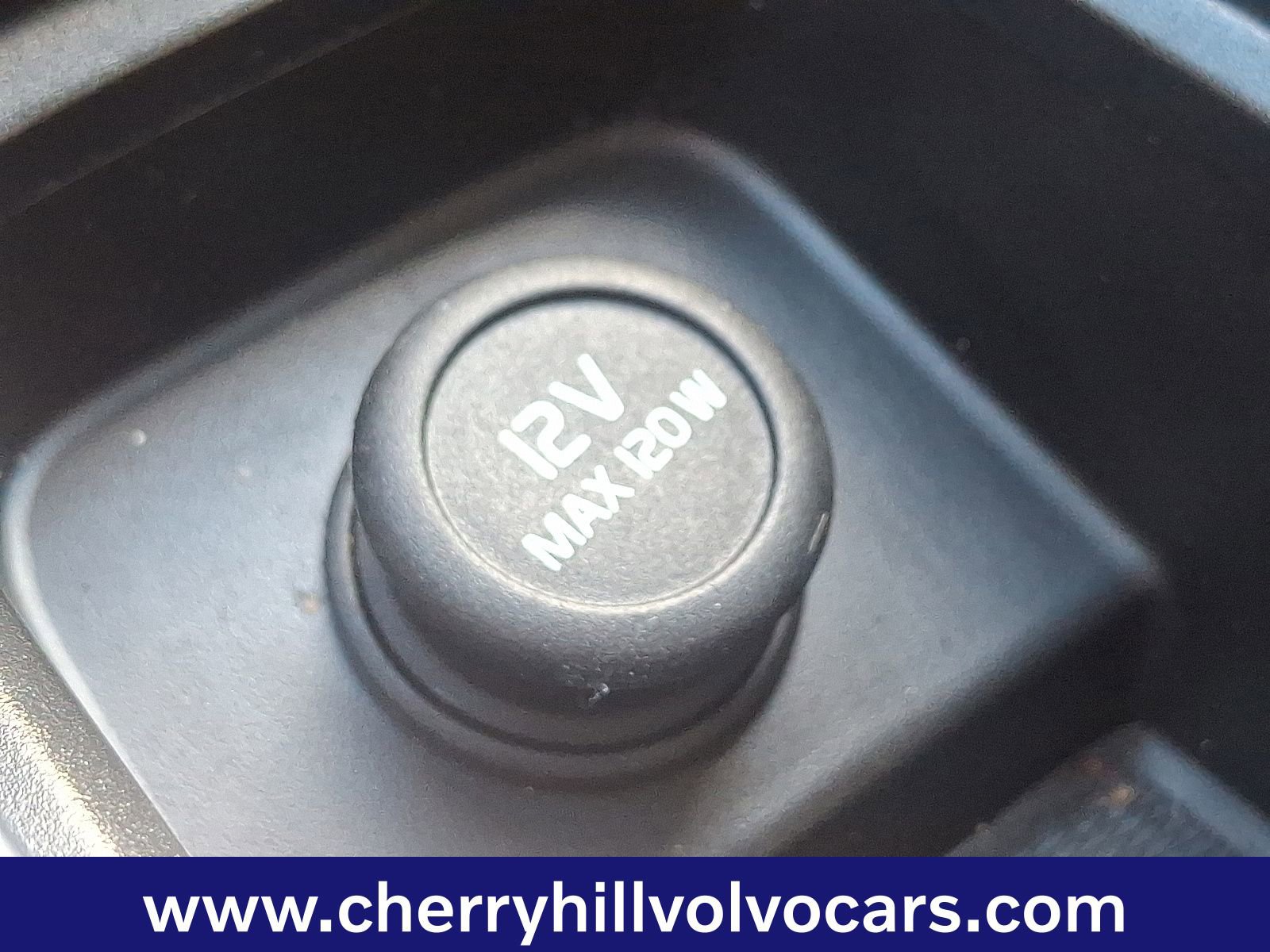 Certified 2023 Volvo XC90 B5 Plus w/ Protection Package Premier image 27