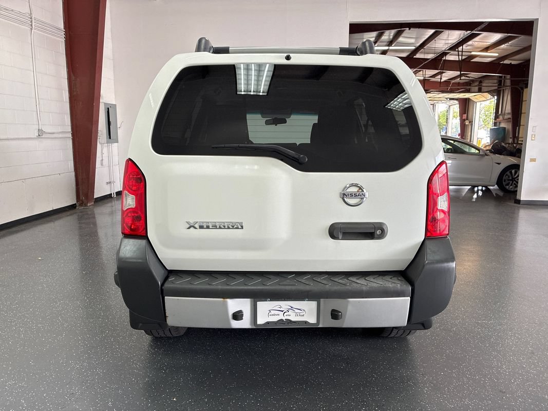 Used 2013 Nissan Xterra 4WD image 5