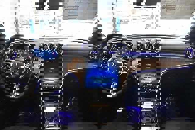 New 2026 Mercedes-Benz C 300 4MATIC Sedan image 5