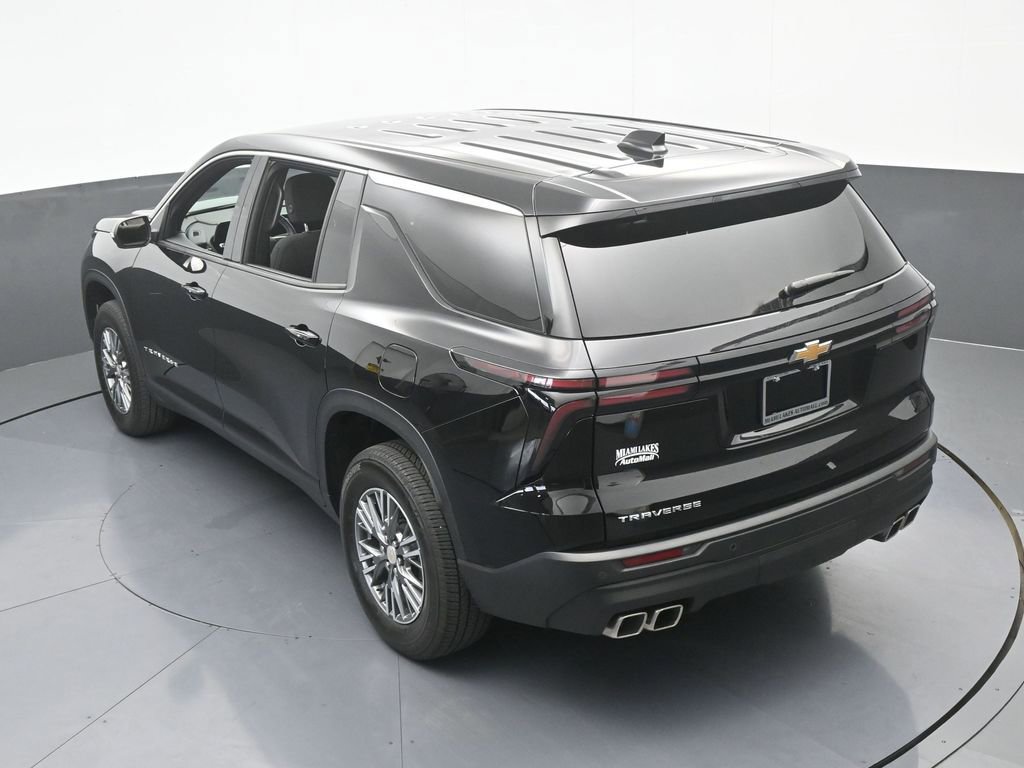 Used 2024 Chevrolet Traverse LS image 55