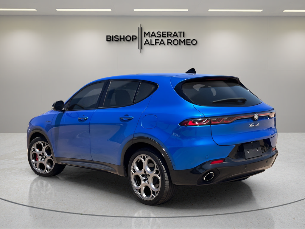 Used 2024 Alfa Romeo Tonale Veloce w/ Active Assist Package AWD/4WD image 3