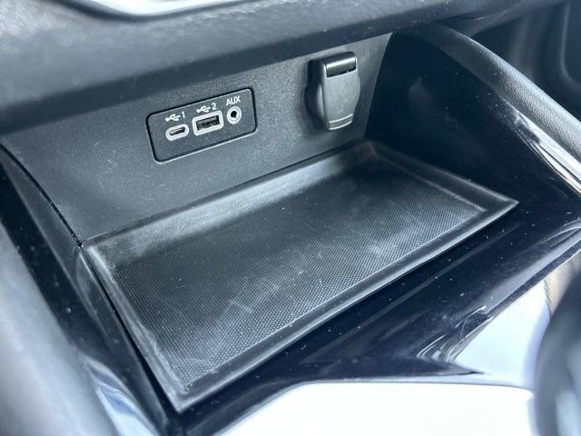 Used 2025 Nissan Altima 2.5 SR AWD/4WD image 32
