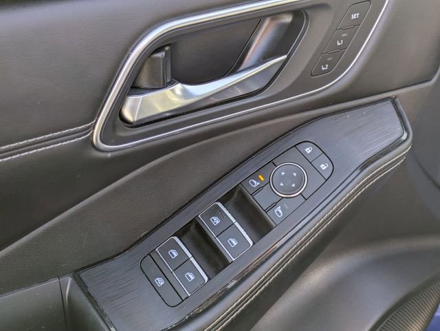 Used 2021 Nissan Rogue SL image 13