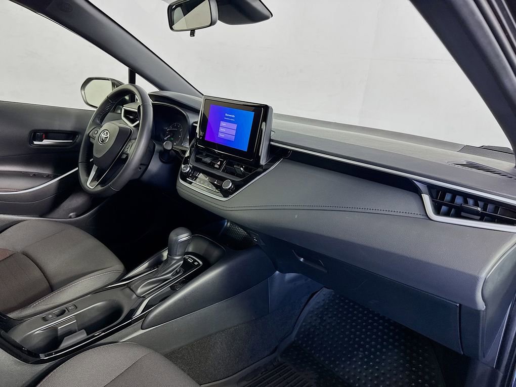 Used 2025 Toyota Corolla SE FWD image 31