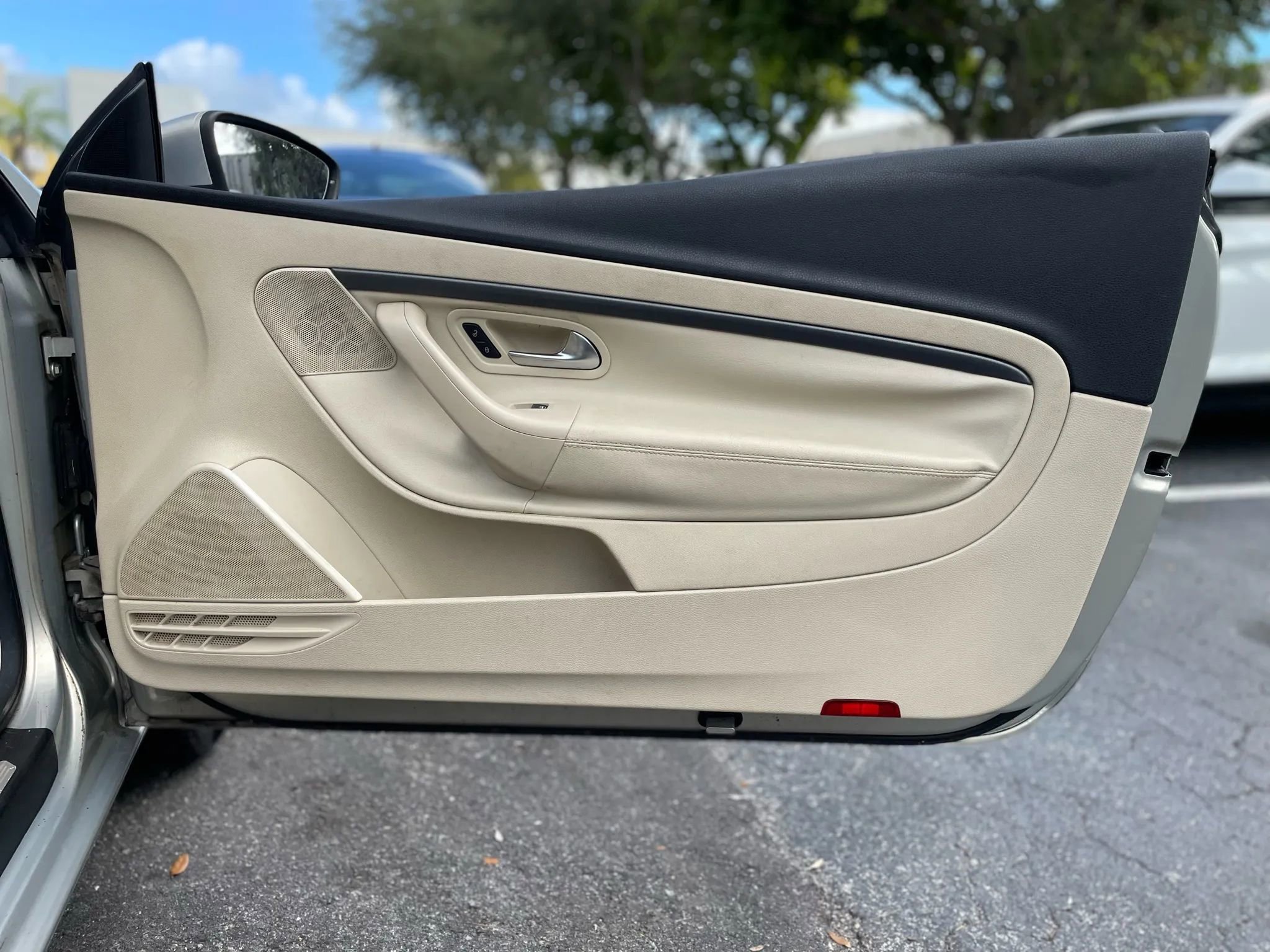 Used 2009 Volkswagen Eos Komfort image 32