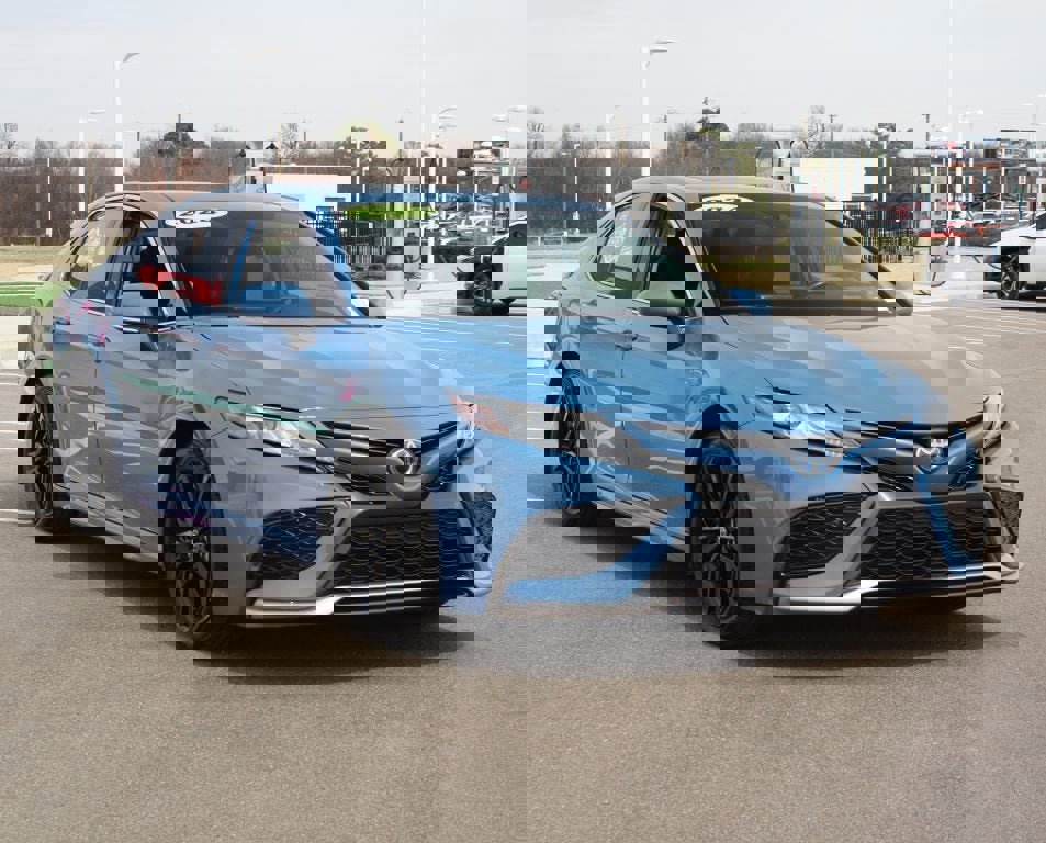 Used 2024 Toyota Camry XSE w/ Navigation Package image 2