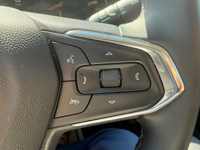 Used 2025 Chevrolet Trax LT w/ Driver Confidence Package FWD image 21