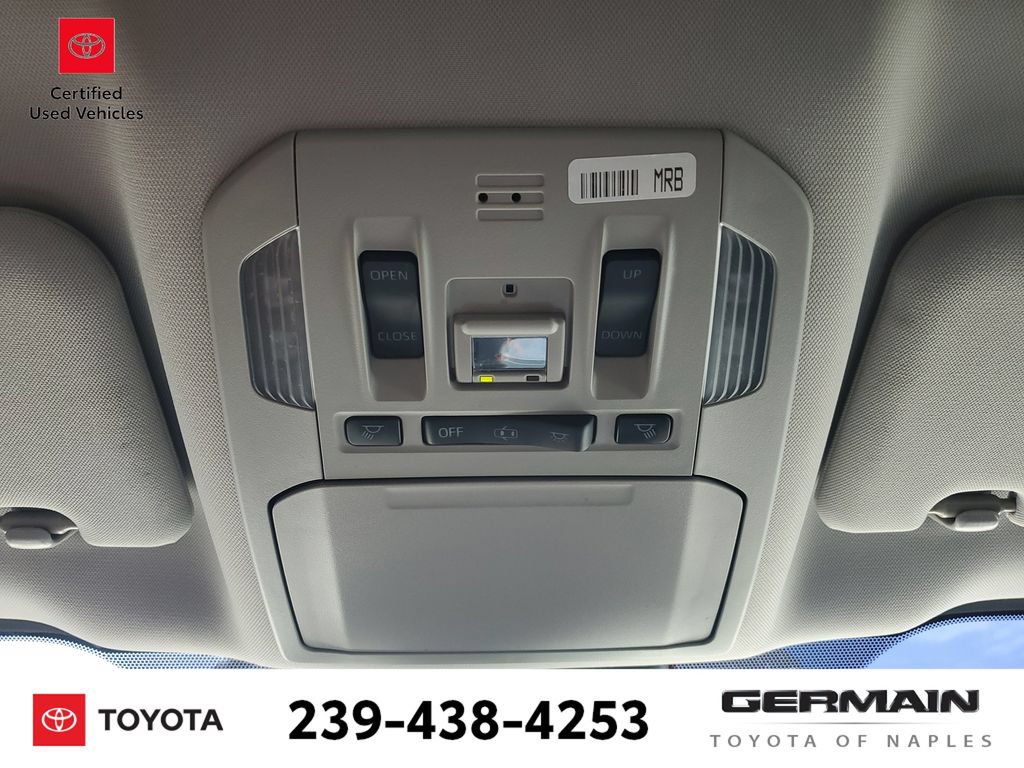 Certified 2020 Toyota Highlander XLE FWD image 34