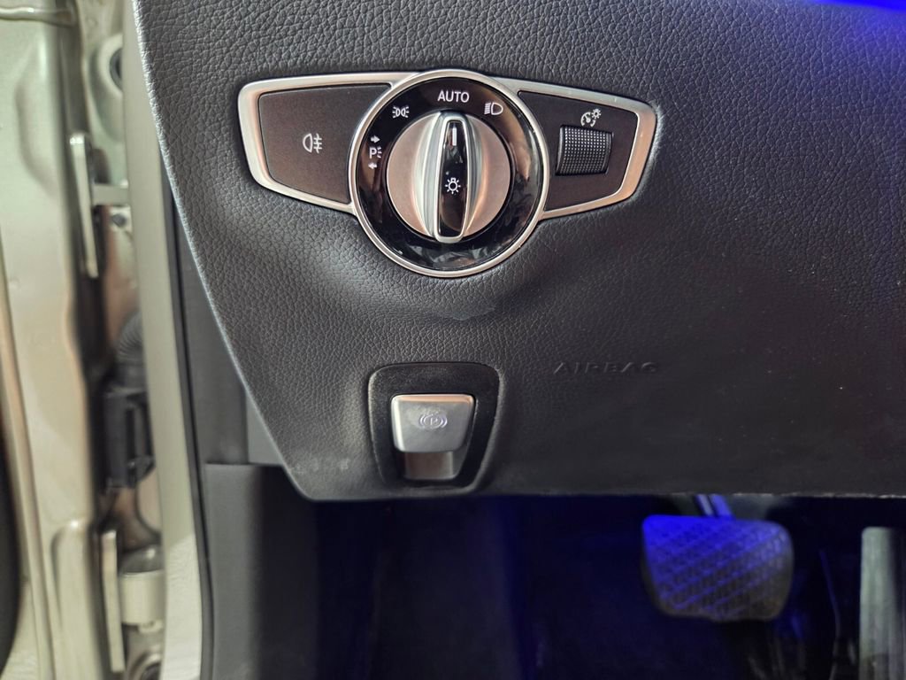 Used 2023 Mercedes-Benz E 350 4MATIC Sedan image 20