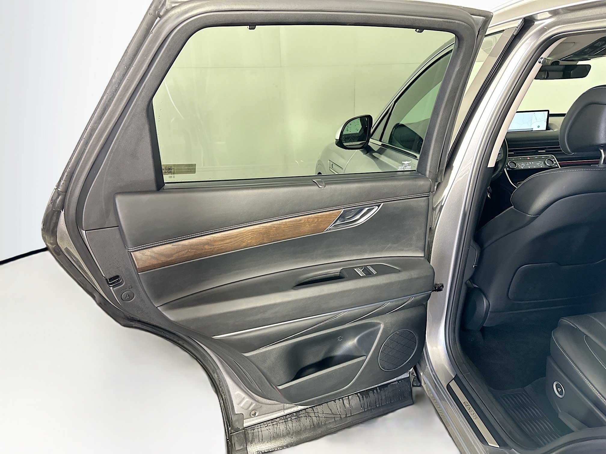 Used 2024 Genesis GV80 2.5T image 26