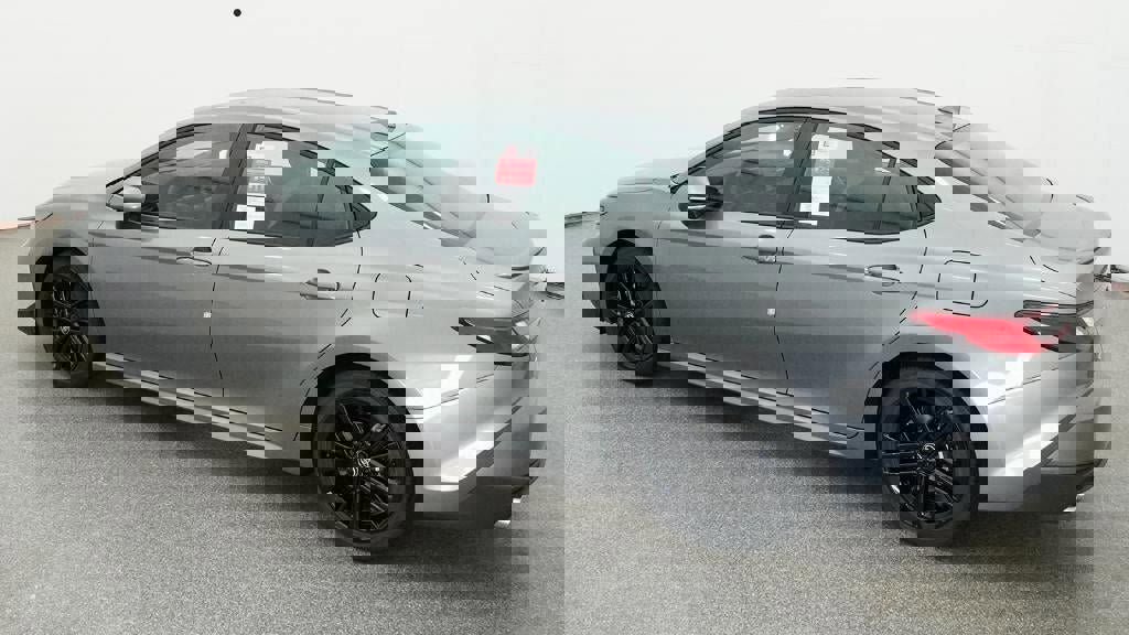 New 2026 Toyota Camry SE image 4