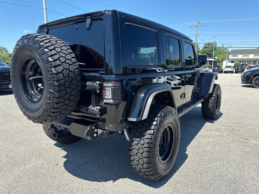 Used 2025 Jeep Wrangler Unlimited Rubicon AWD/4WD image 5