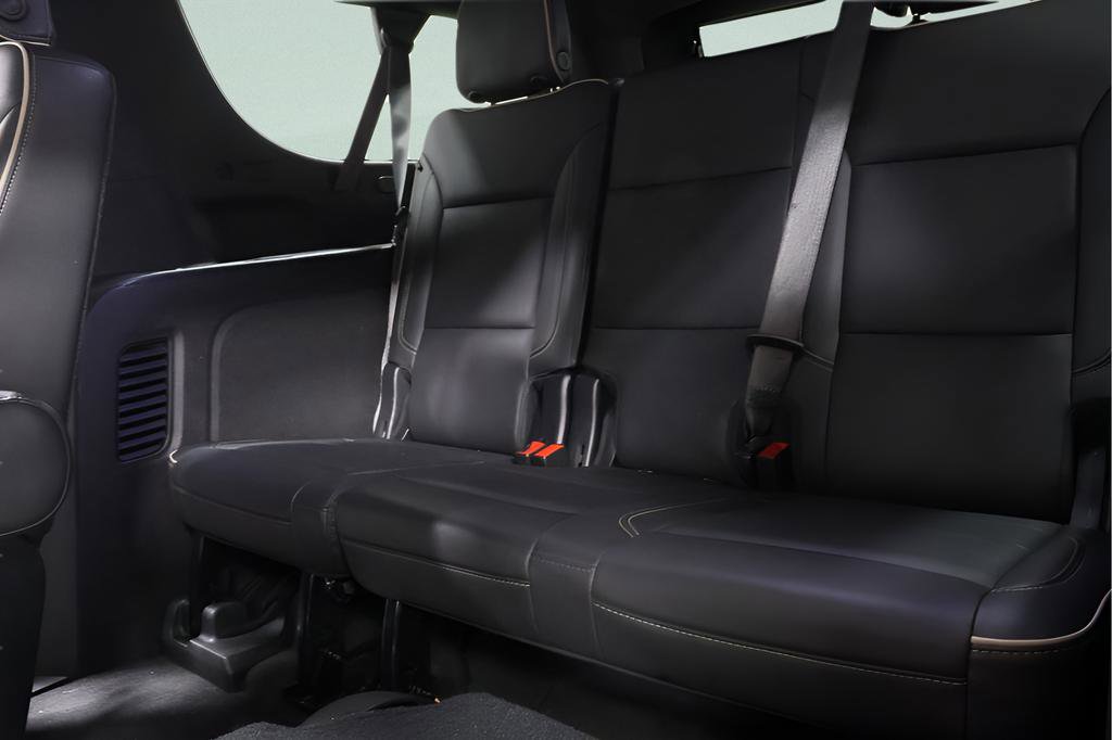 Used 2021 Chevrolet Suburban Premier AWD/4WD image 27