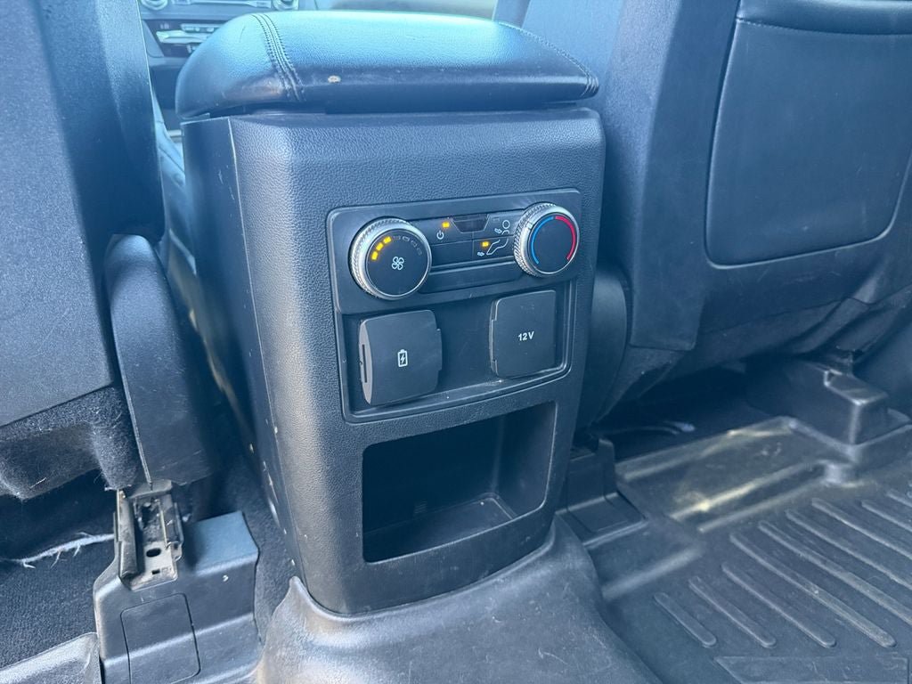 Used 2020 Ford Explorer XLT AWD/4WD image 32