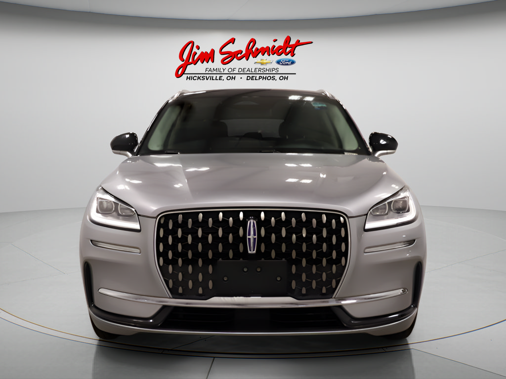 Used 2024 Lincoln Corsair Grand Touring AWD/4WD image 3