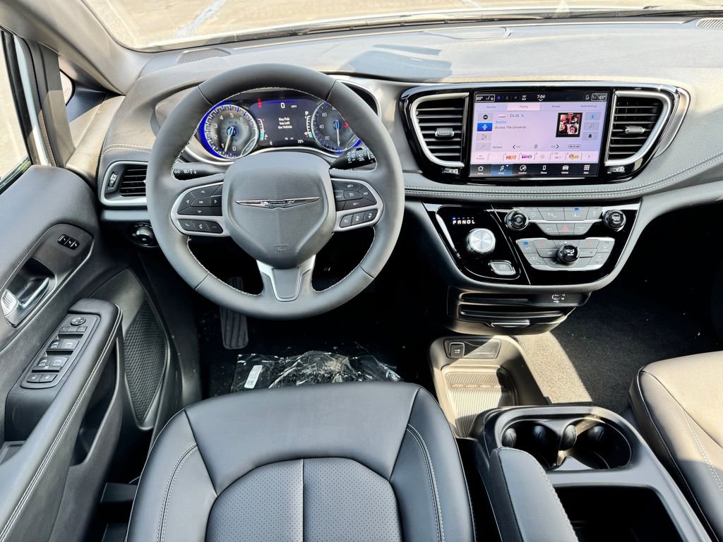 New 2026 Chrysler Pacifica Select image 18