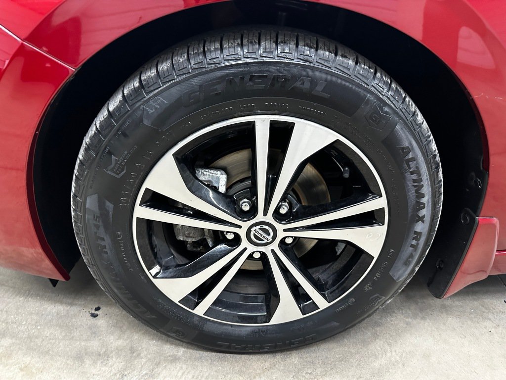 Used 2023 Nissan Sentra SV w/ Lighting Package FWD image 31
