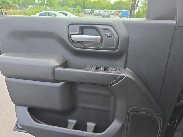 Used 2020 Chevrolet Silverado 1500 Custom w/ Custom Value Package AWD/4WD image 28