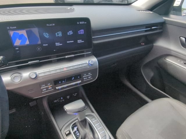 Used 2025 Hyundai Kona SEL FWD image 16