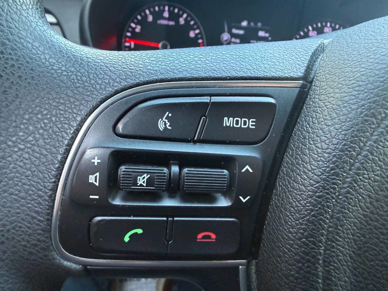 Used 2016 Kia Optima LX image 17