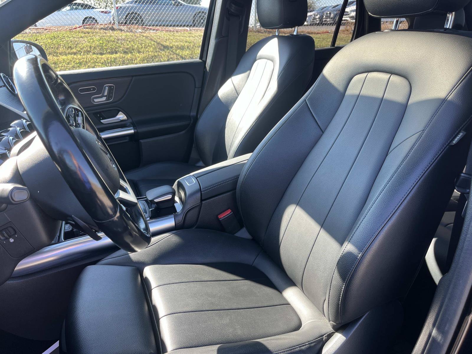 Used 2021 Mercedes-Benz GLA 250 4MATIC image 26