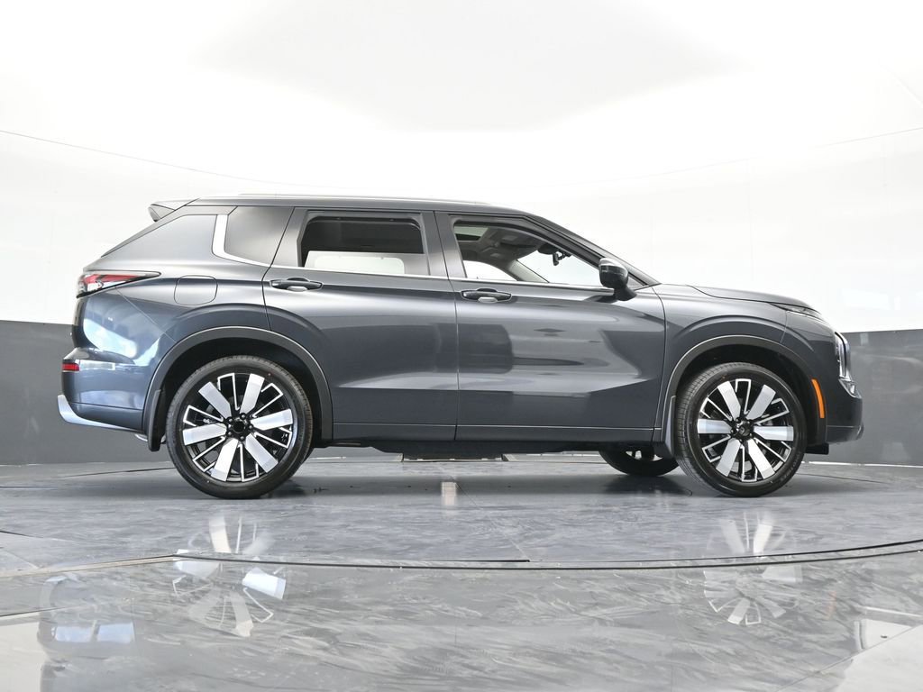 New 2026 Mitsubishi Outlander SEL FWD image 72