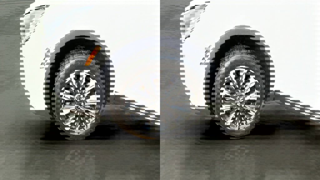 Used 2021 Lincoln Corsair Reserve w/ Elements Package image 14