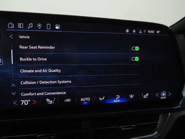 Used 2024 Chevrolet Equinox EV LT image 36