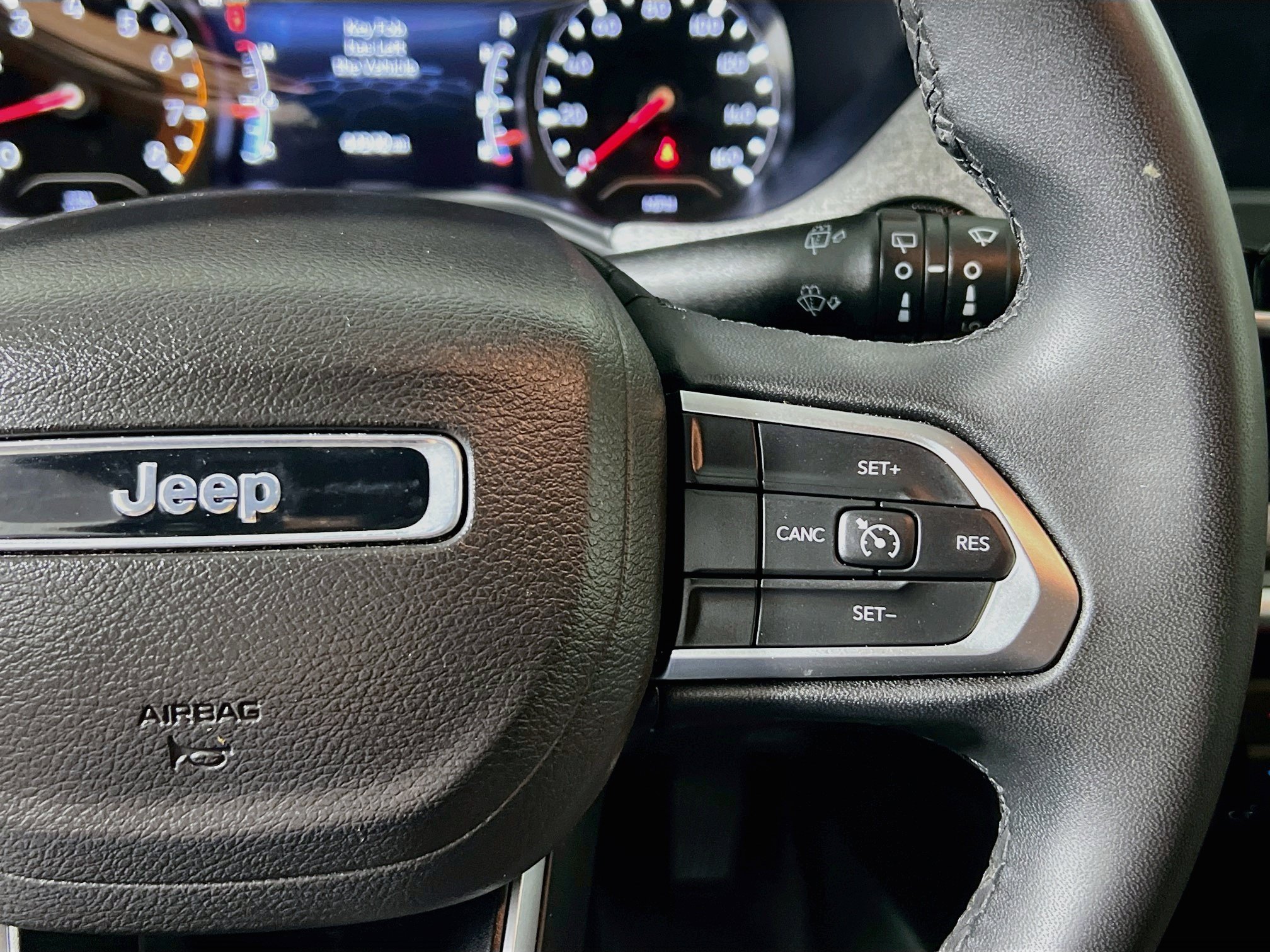 Used 2024 Jeep Compass Latitude AWD/4WD image 18