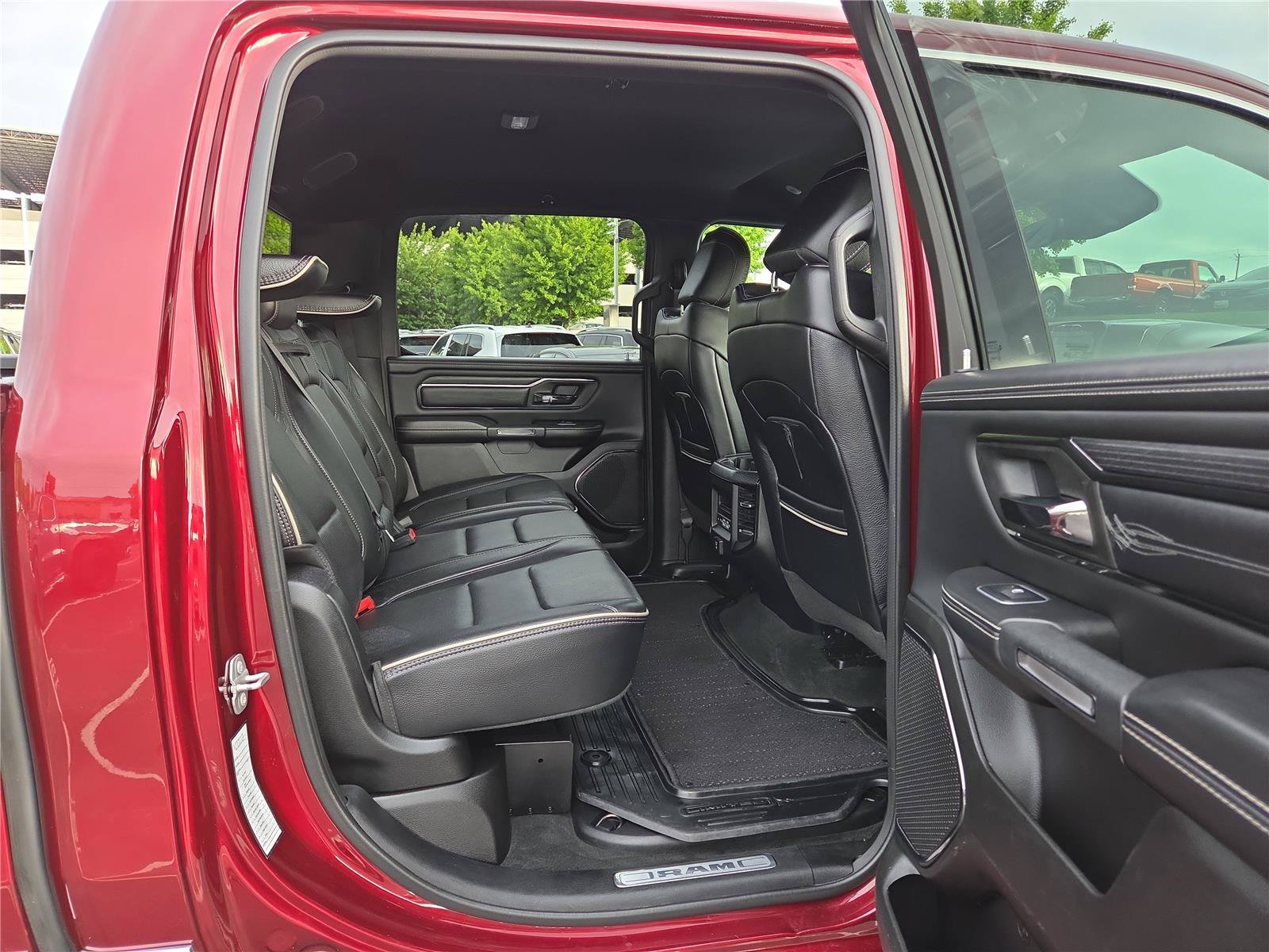 Used 2023 RAM 1500 Limited w/ Body Color Bumper Group AWD/4WD image 26