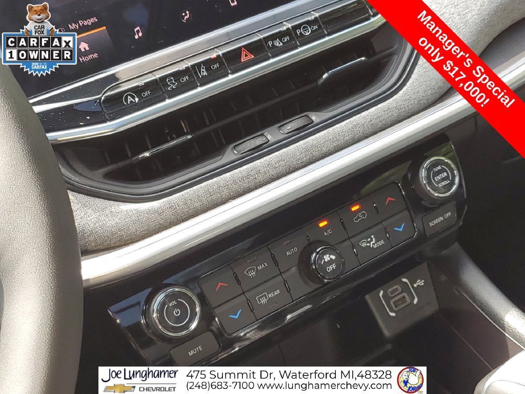Used 2024 Jeep Compass Latitude w/ Sun and Sound Group AWD/4WD image 19