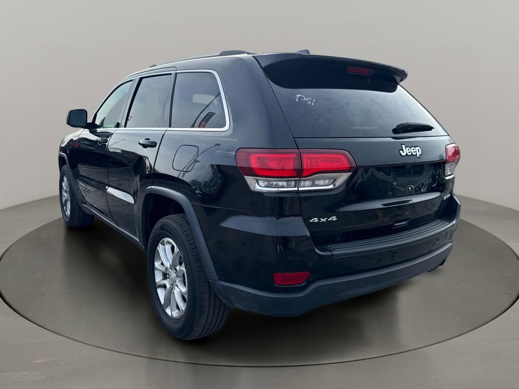 Used 2021 Jeep Grand Cherokee Laredo w/ Security & Convenience Group AWD/4WD image 3