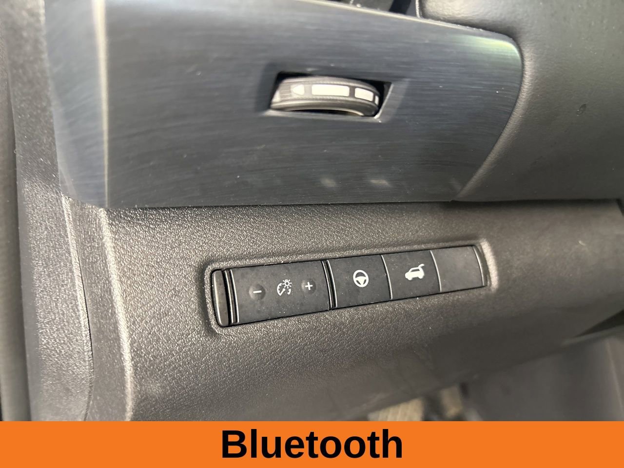 Used 2024 Nissan Pathfinder SL image 9