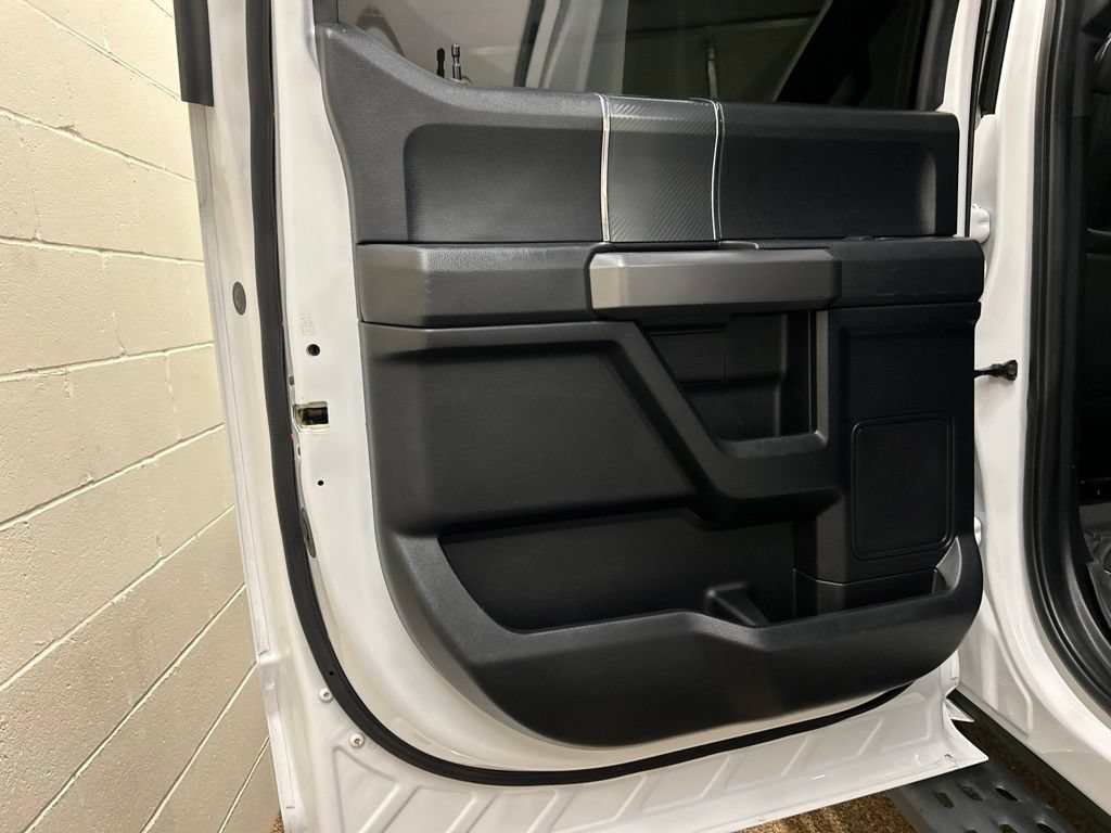 Used 2019 Ford F150 XLT w/ Equipment Group 302A Luxury AWD/4WD image 14