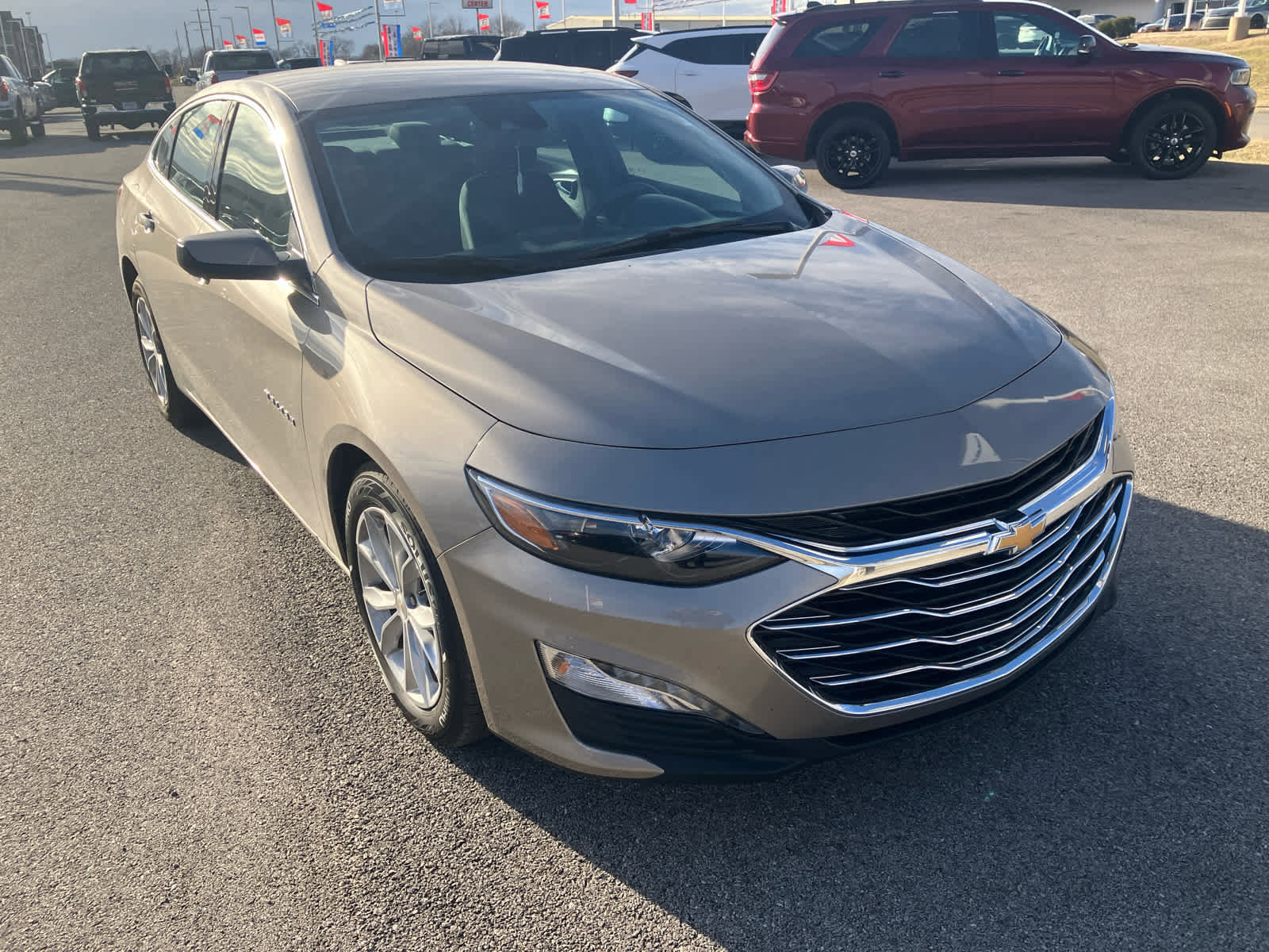 Used 2025 Chevrolet Malibu LT image 1