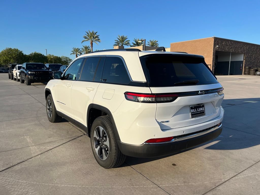 Used 2023 Jeep Grand Cherokee 4WD 4xe image 10
